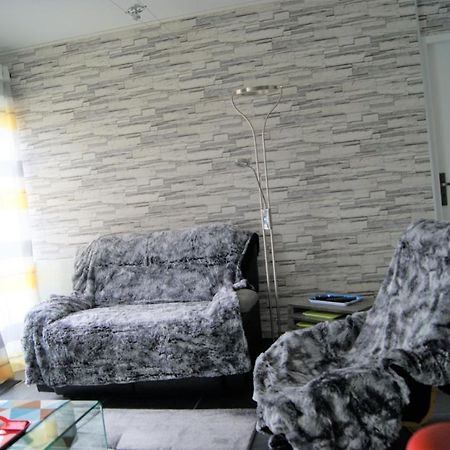 Victoria-T2-41m2-Balcon, wifi, linge, produits, ménage inclus Apartman Reims Kültér fotó
