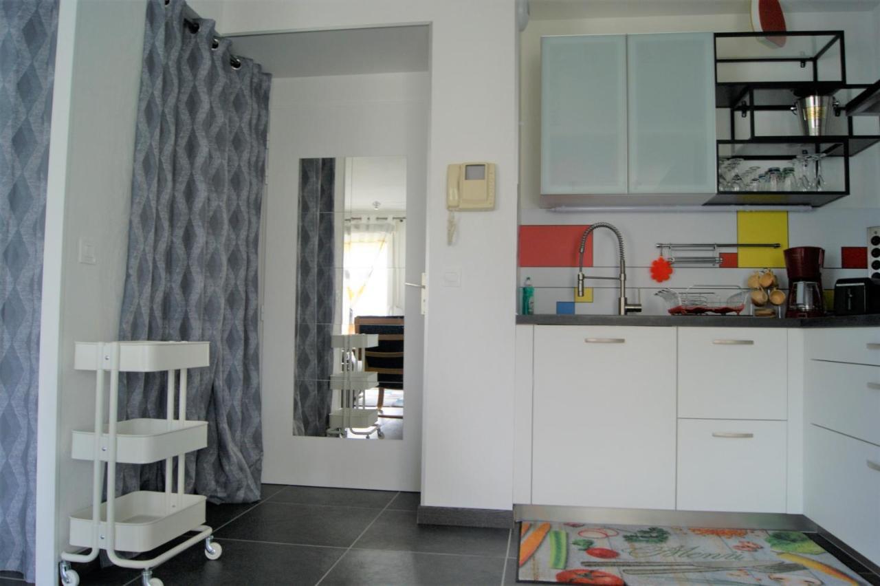 Victoria-T2-41m2-Balcon, wifi, linge, produits, ménage inclus Apartman Reims Kültér fotó