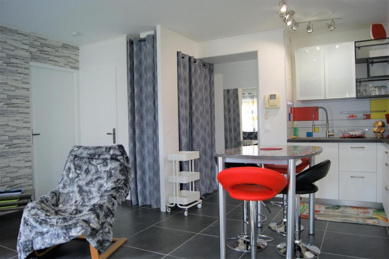 Victoria-T2-41m2-Balcon, wifi, linge, produits, ménage inclus Apartman Reims Kültér fotó