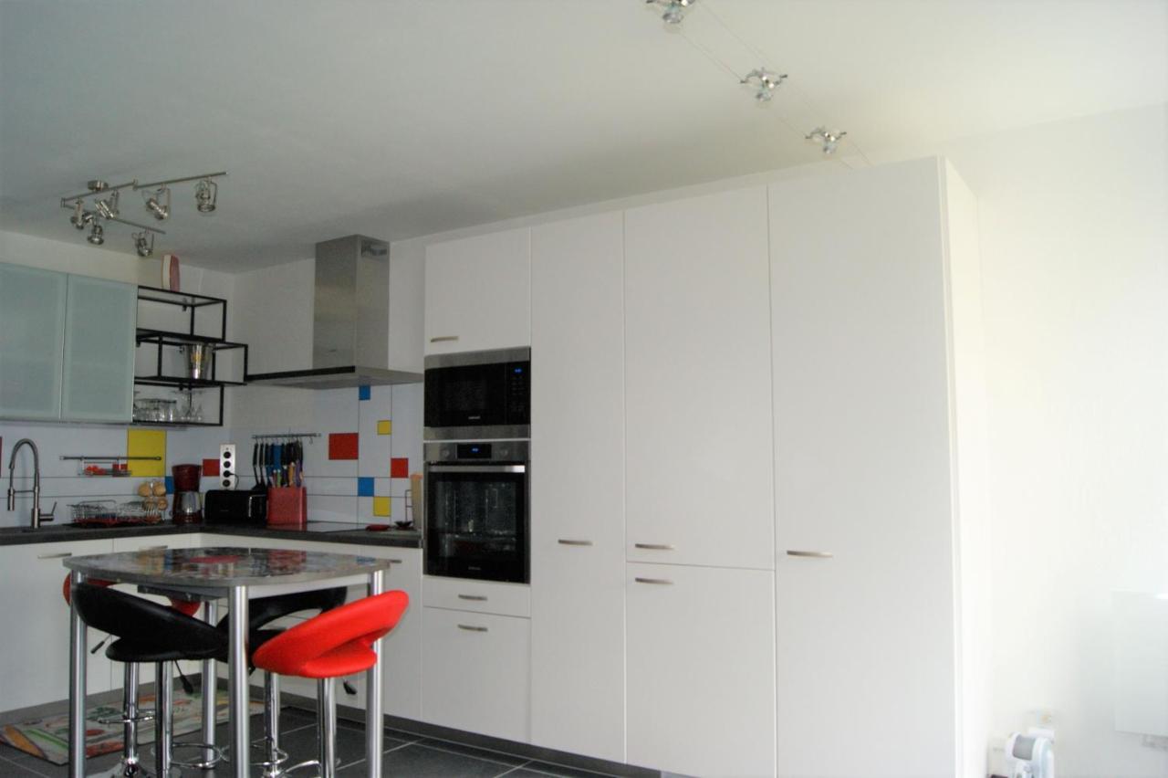 Victoria-T2-41m2-Balcon, wifi, linge, produits, ménage inclus Apartman Reims Kültér fotó