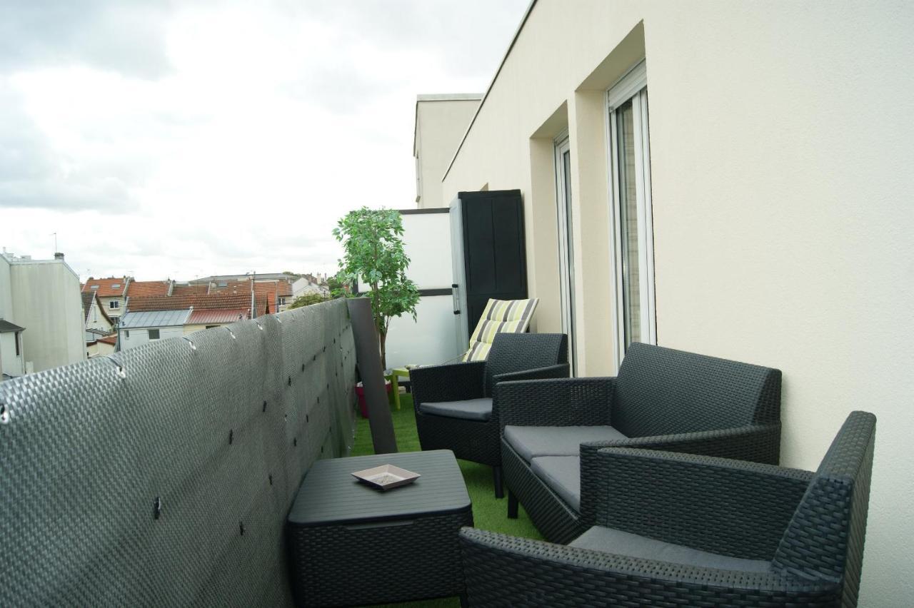 Victoria-T2-41m2-Balcon, wifi, linge, produits, ménage inclus Apartman Reims Kültér fotó