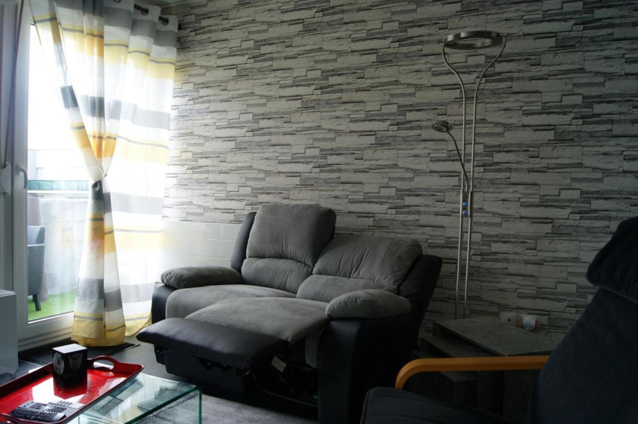 Victoria-T2-41m2-Balcon, wifi, linge, produits, ménage inclus Apartman Reims Kültér fotó